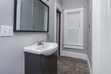 2526 Capitol Ave, Des Moines, IA 50317 - photo 7