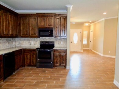 1504 S Montgomery St, Sherman, TX 75090 - photo 5