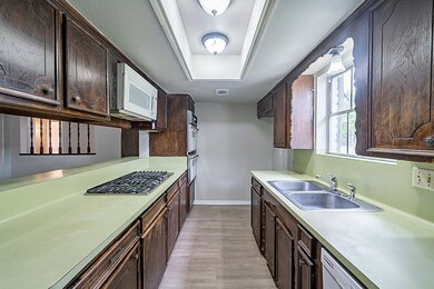 4006 Lemon Tree Ln, Houston, TX 77088 - photo 4