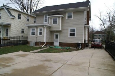 Decorative black vinyl fence (â€˜06), Roof tear of
