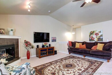 vaulted ceilings, outstanding condition