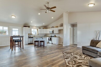 3-web-or-mls-597 Scenic Loop-3