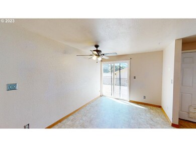 94046 Azalea Ln, Gold Beach, OR 97444 - photo 6