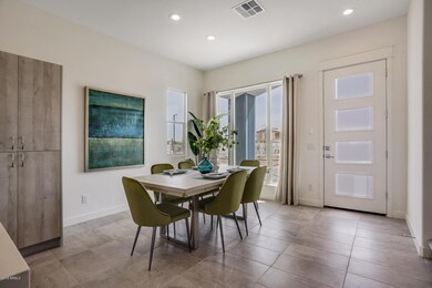 6-Dining Area