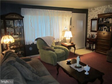 844 Andover Rd, Lansdale, PA 19446 - photo 3