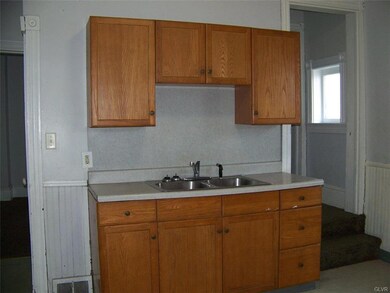 427 S 20th St, Easton, PA 18042 - photo 5