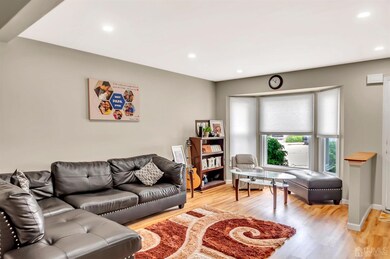 22 Hickory Ct, Middlesex, NJ 08846 - photo 5