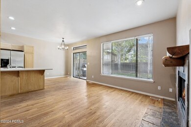 16_Livingroom_1800x1200_4146458