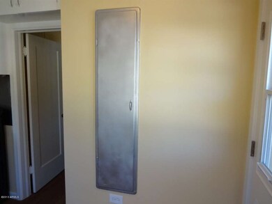 Bult in ironing board