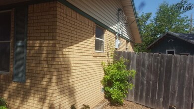 1212 Hunt St, Wichita Falls, TX 76302 - photo 3