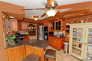 6966 Suzanne Ct, Schenectady, NY 12303 - photo 7