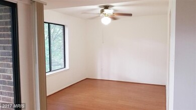 9717 Kings Crown Ct unit 202, Fairfax, VA 22031 - photo 4