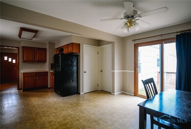 542 Winfield Ave, Findlay, OH 45840 - photo 7