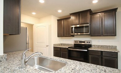 10785 Castle Rock Dr, Cleveland, TX 77328 - photo 4