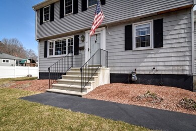 10 Puddingstone Ln, Bellingham, MA 02019 - photo 2