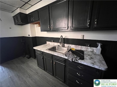 422 N Fulton St, Allentown, PA 18102 - photo 6