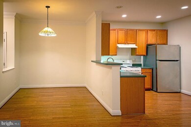 807 Estuary Dr, Odenton, MD 21113 - photo 4