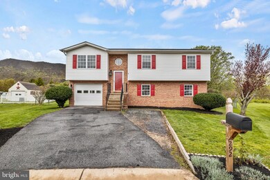 292 Duke Cir, Strasburg, VA 22657 - photo 2