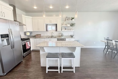 5893 S Kastra ln-9