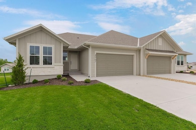 4943 146th St, Basehor, KS 66007 - photo 2