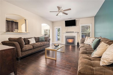 4056 Ironwood Dr, Atlanta, GA 30349 - photo 4