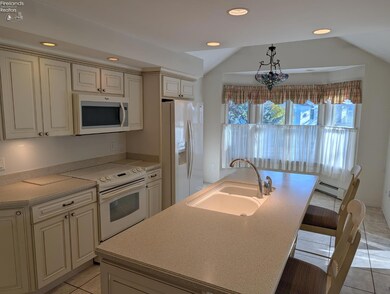 807 Harrison St, Port Clinton, OH 43452 - photo 5