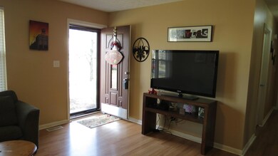 8229 Roseborough Rd, Louisville, KY 40228 - photo 3