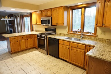 16 Cedar Knoll Dr, Feeding Hills, MA 01030 - photo 5