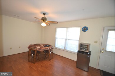 428 Blossom Ln, Frederick, MD 21701 - photo 2