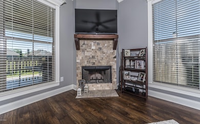 Living Room 4
