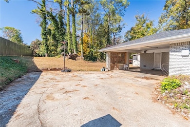 1747 Glenhaven Cir, Decatur, GA 30035 - photo 4