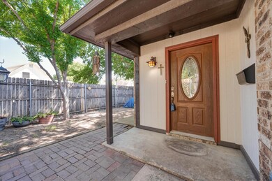 7530 April Ln, North Richland Hills, TX 76182 - photo 6