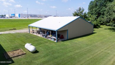 13 SW First Ln. Lamar, Mo.-08