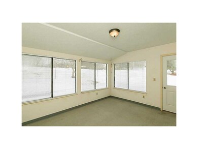 4-Seasons Porch/Room.