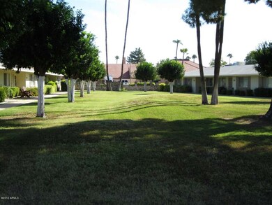 13652 N Silverbell Dr, Sun City, AZ 85351 - photo 3