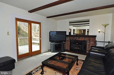 5002 King Solomon Dr, Annandale, VA 22003 - photo 2