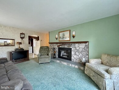 305 Frazer Place, New Castle, DE 19720 - photo 3