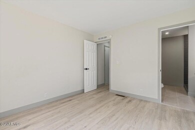 45800 Challenger Way unit 11, Lancaster, CA 93535 - photo 6