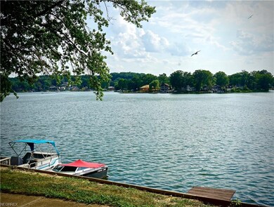 3272 Waterside Dr, Akron, OH 44319 - photo 7