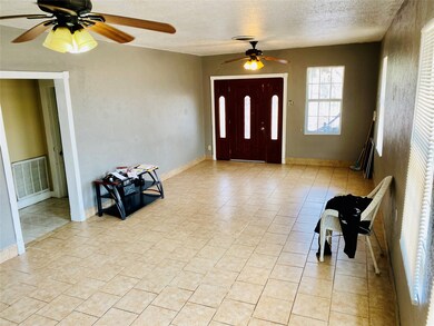 207 Coronado St, Houston, TX 77009 - photo 5
