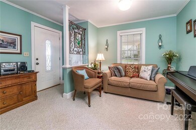 614 Greenway Dr, Statesville, NC 28677 - photo 5