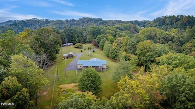 392 Elbert Ramsey Rd, Clinchco, VA 24226 - photo 2