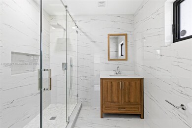 317 N 31st Ave, Hollywood, FL 33021 - photo 4