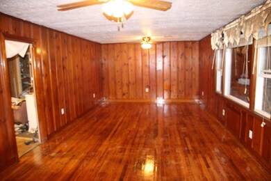 10195 Dixie Beeline Hwy, Guthrie, KY 42234 - photo 2