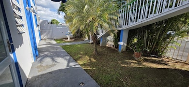 Urb. Villas de Levit Calle 1 B9, Toa Baja, PR 00949 - photo 6