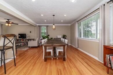 10-web-or-mls-2143 SARATOGA CT FINAL --2