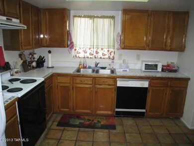 4621 N Brightside Drive 005