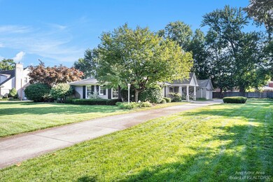 1000 Buckingham Rd, Grosse Pointe Park, MI 48230 - photo 5