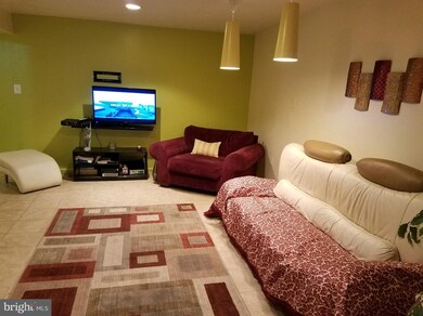 934 Cypress Point Cir, Bowie, MD 20721 - photo 3