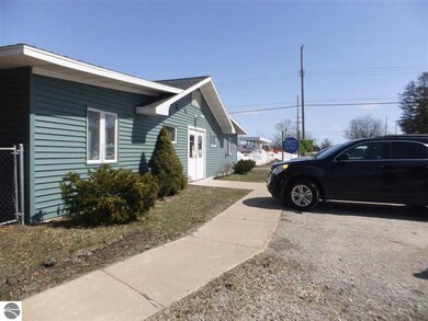108 W 1st St, Elk Rapids, MI 49629 - photo 4